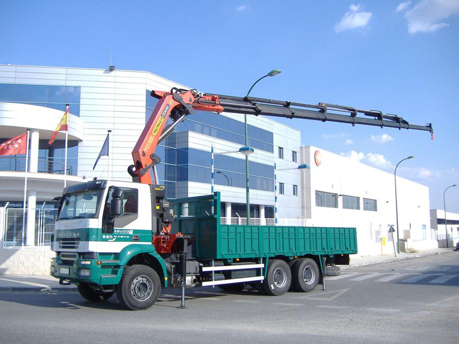 Alquiler de Camión Grúa (Truck crane) / Grúa Automática 50 tons.  en OCROS OCROS, Ancash, Perú